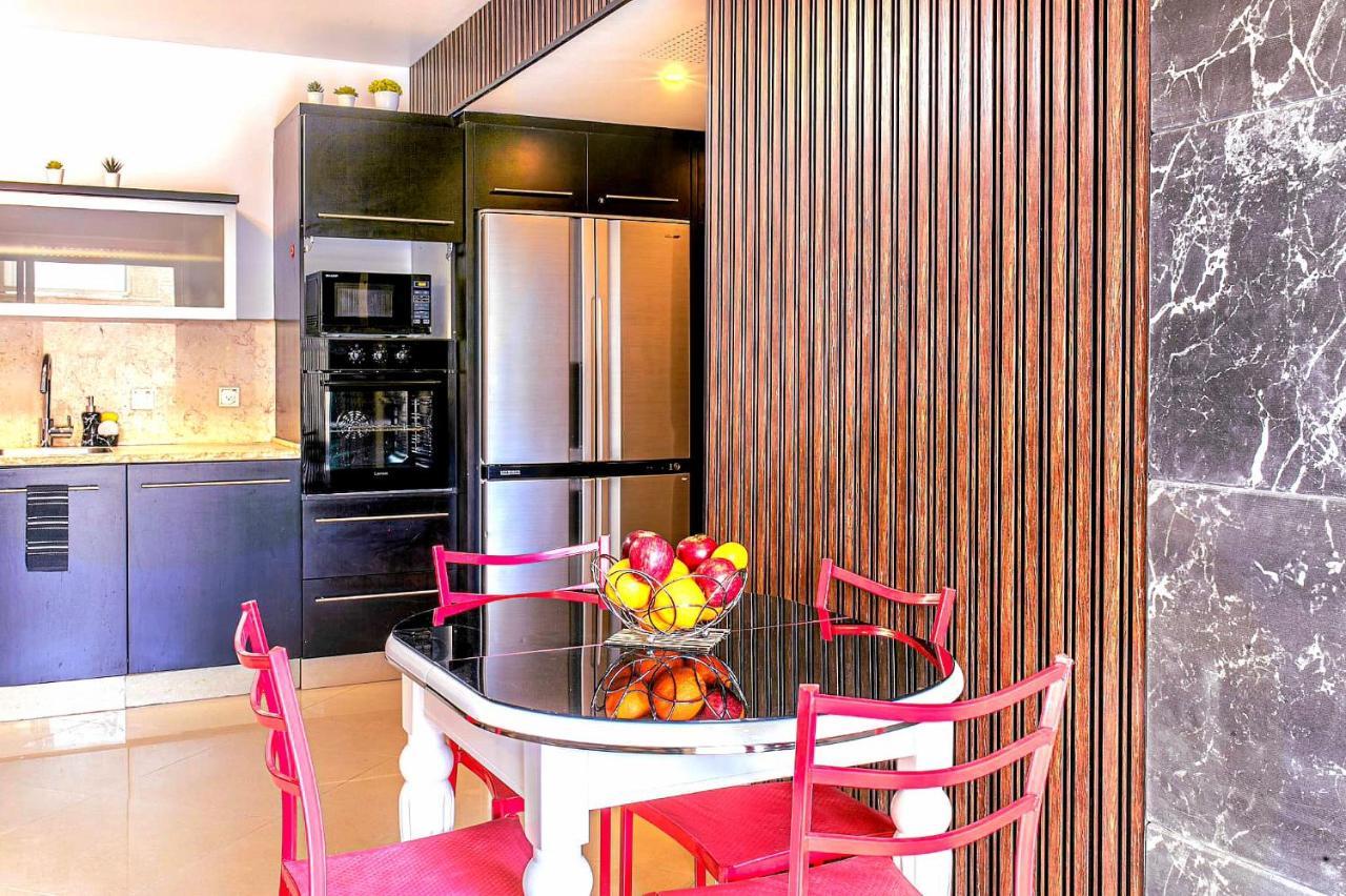 Apartamento Milana'S Deluxe With Big Patio And Pool Eilat Exterior foto
